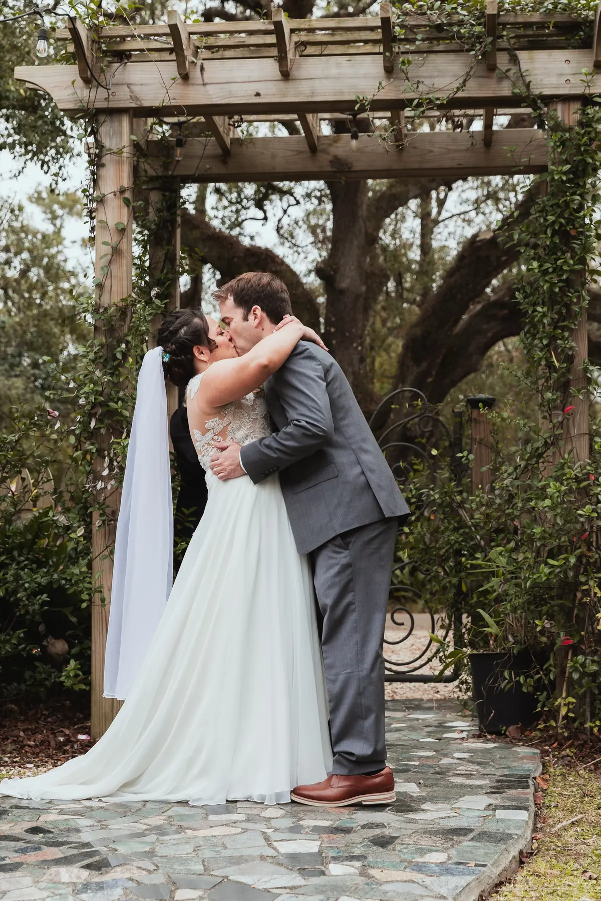 Cassidy & Jonathan — photo 11